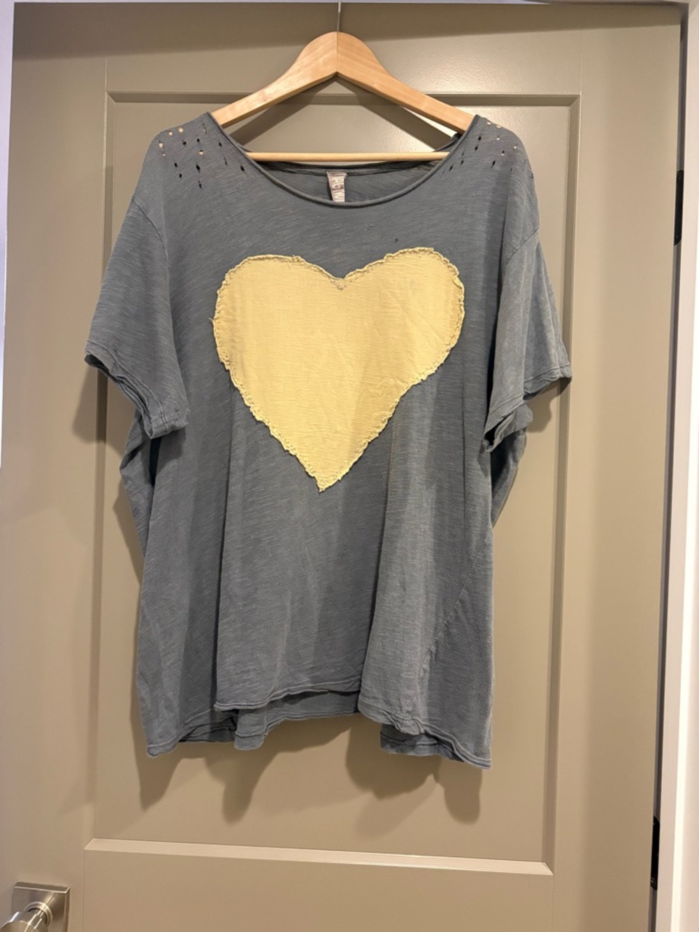 Magnolia Pearl Ozzy Short-Sleeve Tee with Yellow Heart